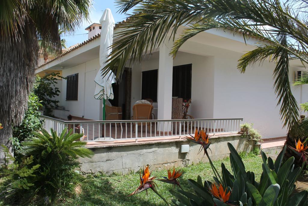 Holiday home Villa Es Tamarells Blue *